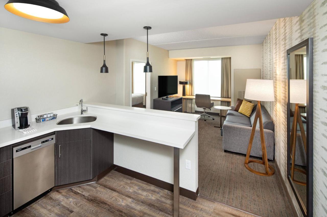 Residence Inn By Marriott Toronto Mississauga West Екстер'єр фото