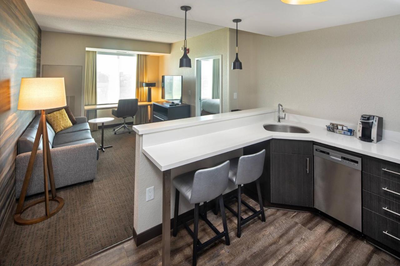 Residence Inn By Marriott Toronto Mississauga West Екстер'єр фото